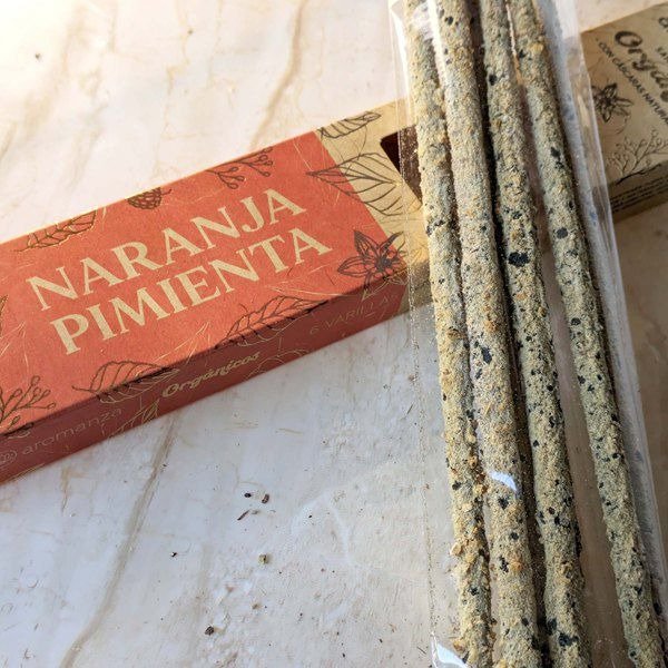 Sahumerios ORGÁNICOS NARANJA PIMIENTA x 6 uni AROMANZA